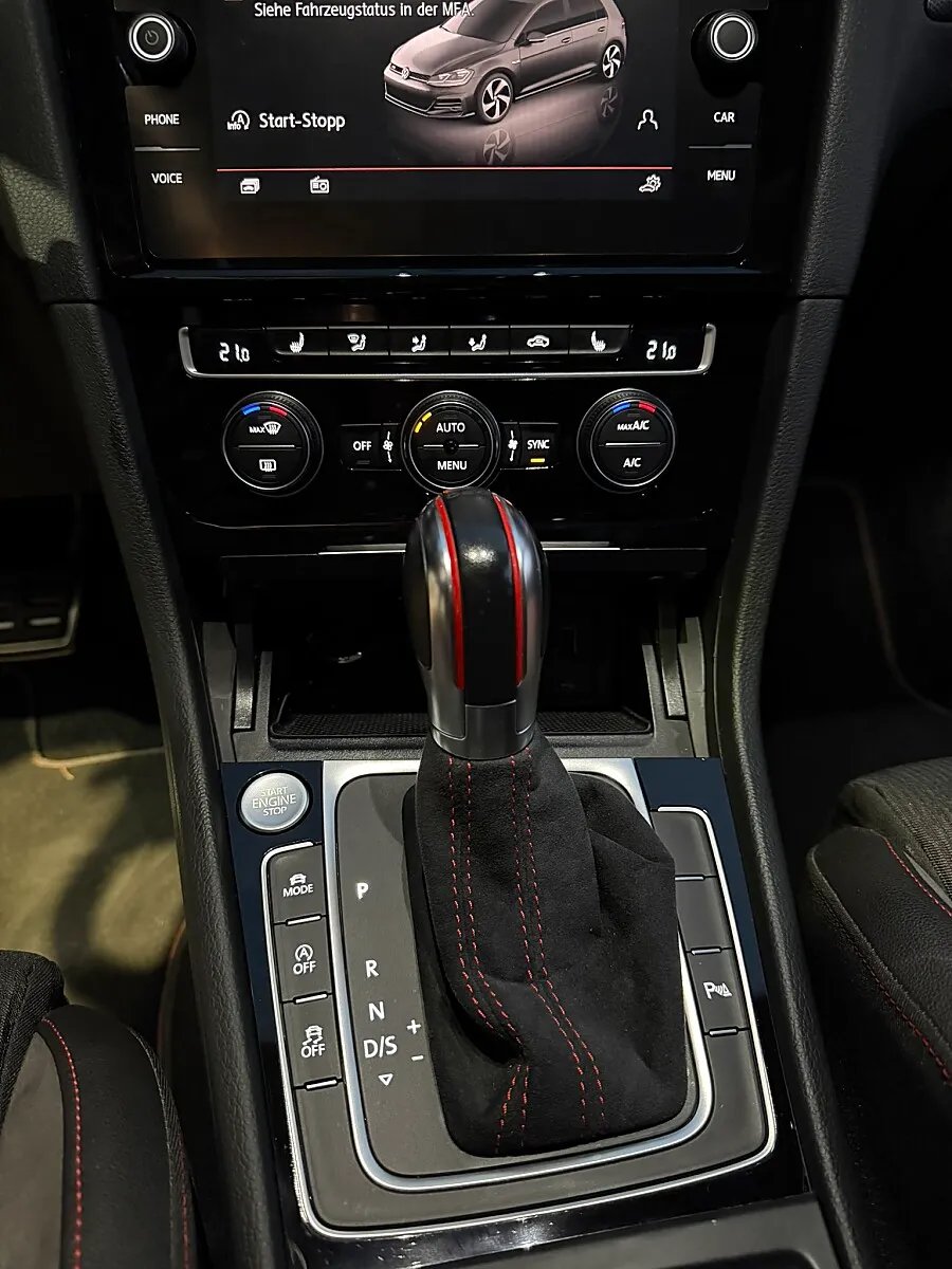 VW Golf